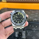 Super-Clone-Audemars-Piguet-Royal-Oak-Offshore-Diver-15720ST-42mm-Black-Dial-3
