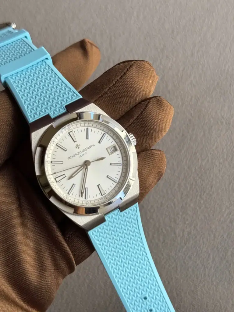 Vacheron Constantin Overseas 4500V/110A-B128 Super Clone