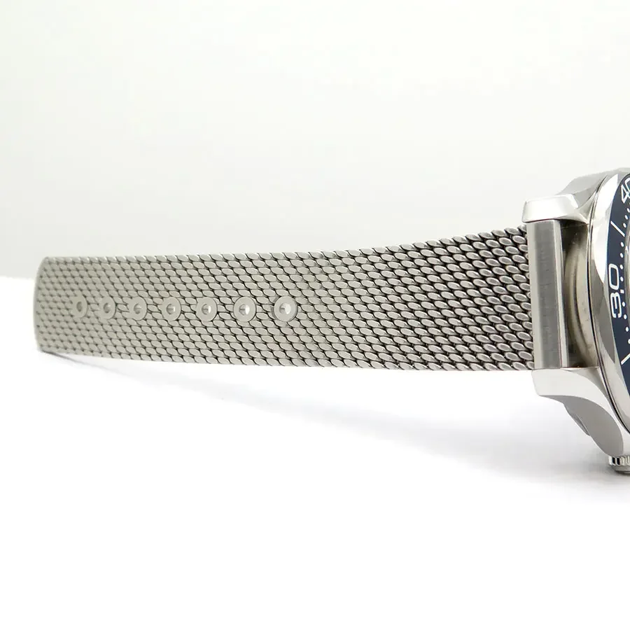 Omega Seamaster 210.30.42.20.03.002 James Bond Super Clone