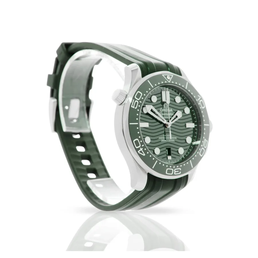 Omega Seamaster Diver 210.30.42.20.10.001 Green Super Clone