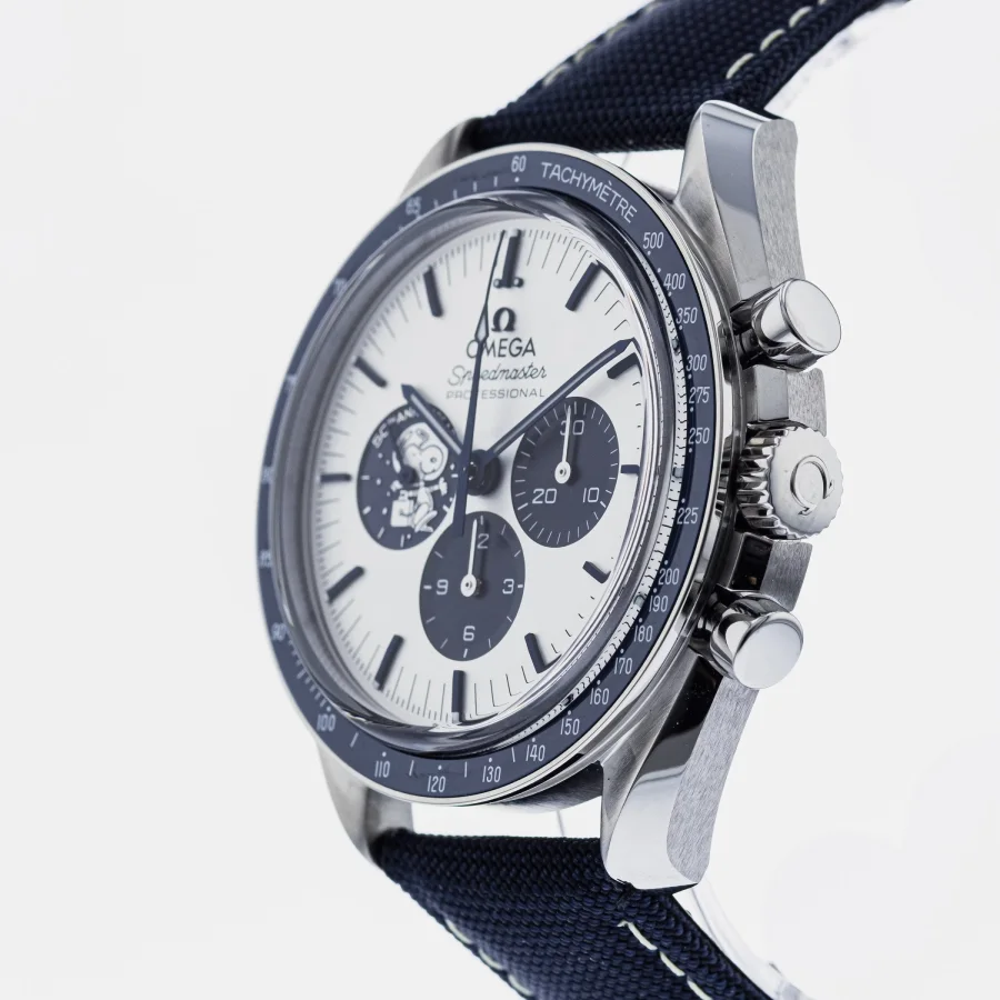 Omega Speedmaster Snoopy 310.32.42.50.02.001 Super Clone